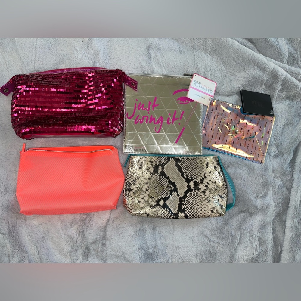 5 cosmetic bags NWT